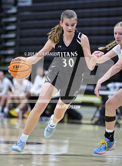 Thumbnail 3 in JV: Syracuse @ Roy photogallery.