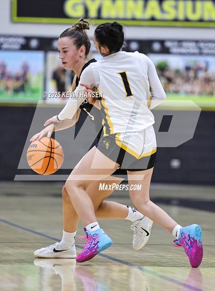 Thumbnail 2 in JV: Syracuse @ Roy photogallery.