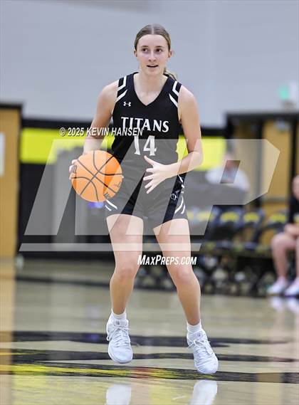 Thumbnail 3 in JV: Syracuse @ Roy photogallery.