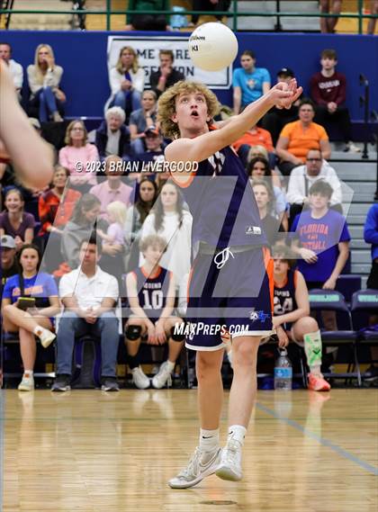 Thumbnail 3 in Legend vs. Eaglecrest (CHSAA 5A Round 4) photogallery.