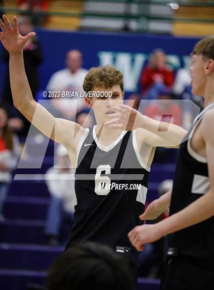 Thumbnail 3 in Legend vs. Eaglecrest (CHSAA 5A Round 4) photogallery.