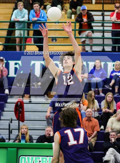 Thumbnail 2 in Legend vs. Eaglecrest (CHSAA 5A Round 4) photogallery.