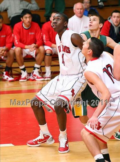 Thumbnail 2 in Mira Costa vs. Redondo Union (Sea Hawk Classic) photogallery.
