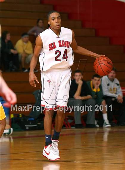 Thumbnail 1 in Mira Costa vs. Redondo Union (Sea Hawk Classic) photogallery.