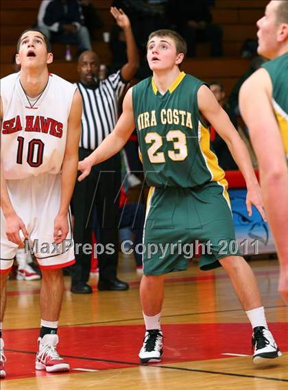Thumbnail 2 in Mira Costa vs. Redondo Union (Sea Hawk Classic) photogallery.