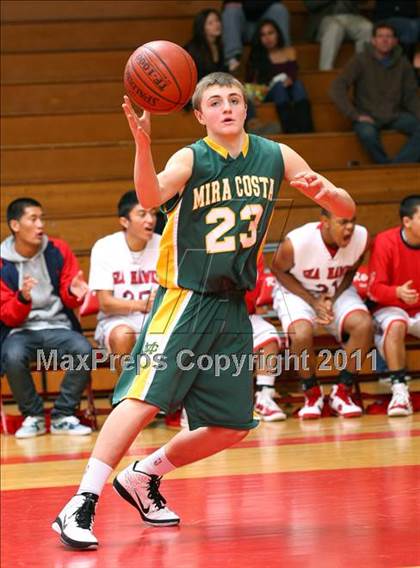 Thumbnail 1 in Mira Costa vs. Redondo Union (Sea Hawk Classic) photogallery.