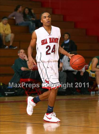 Thumbnail 2 in Mira Costa vs. Redondo Union (Sea Hawk Classic) photogallery.