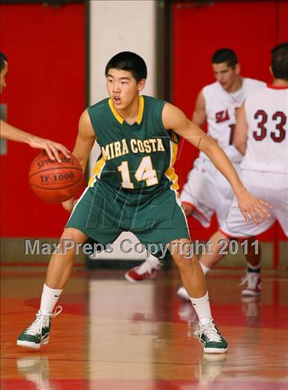 Thumbnail 2 in Mira Costa vs. Redondo Union (Sea Hawk Classic) photogallery.