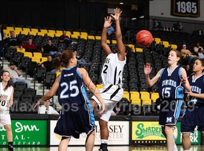 Thumbnail 3 in Freedom vs. Millbrook (VHSL AA D3 Semifinal) photogallery.