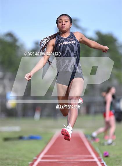 Thumbnail 3 in The Woodlands Invitational photogallery.