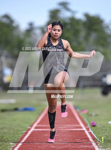 Thumbnail 3 in The Woodlands Invitational photogallery.