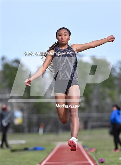 Thumbnail 1 in The Woodlands Invitational photogallery.