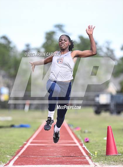 Thumbnail 2 in The Woodlands Invitational photogallery.