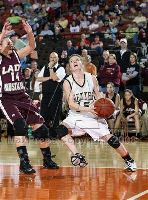 Thumbnail 2 in Sudan vs. Martins Mill (UIL D1 1A Final) photogallery.