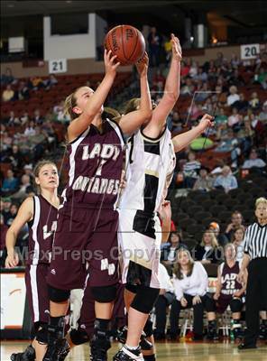 Thumbnail 2 in Sudan vs. Martins Mill (UIL D1 1A Final) photogallery.