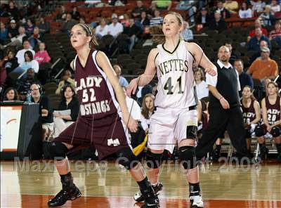 Thumbnail 2 in Sudan vs. Martins Mill (UIL D1 1A Final) photogallery.