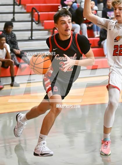 Thumbnail 1 in Chaparral vs. Central (Phoenix Union Coyote Classic) photogallery.
