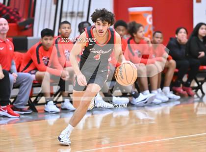 Thumbnail 2 in Chaparral vs. Central (Phoenix Union Coyote Classic) photogallery.