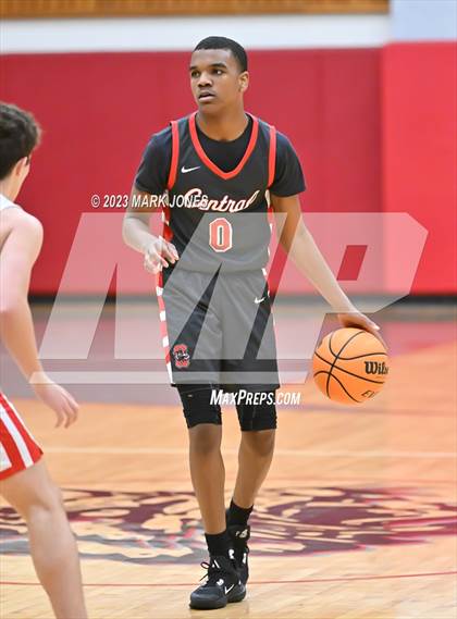 Thumbnail 3 in Chaparral vs. Central (Phoenix Union Coyote Classic) photogallery.