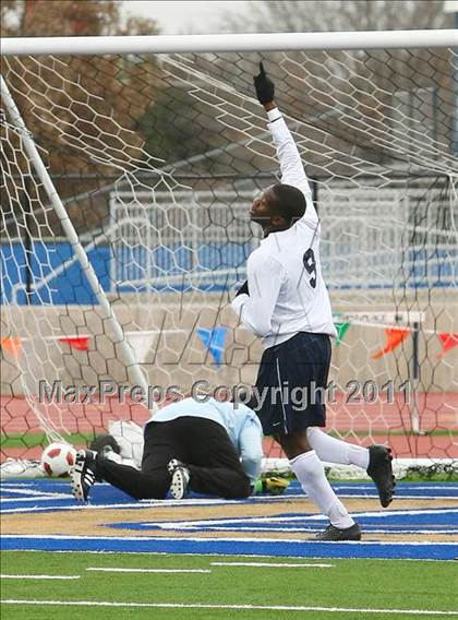 Thumbnail 3 in Bishop Lynch vs Dallas Jesuit (Meintser Tournament) photogallery.