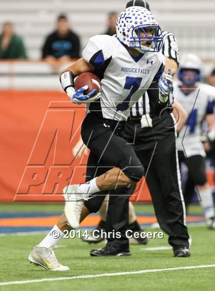 Thumbnail 2 in Hoosick Falls vs. Chenango Forks (NYSPHSAA Class C Final) photogallery.