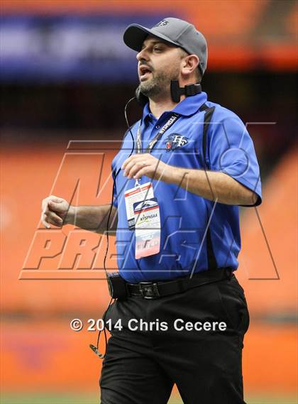 Thumbnail 2 in Hoosick Falls vs. Chenango Forks (NYSPHSAA Class C Final) photogallery.