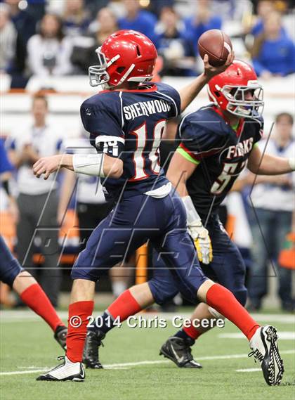 Thumbnail 1 in Hoosick Falls vs. Chenango Forks (NYSPHSAA Class C Final) photogallery.