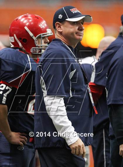 Thumbnail 1 in Hoosick Falls vs. Chenango Forks (NYSPHSAA Class C Final) photogallery.