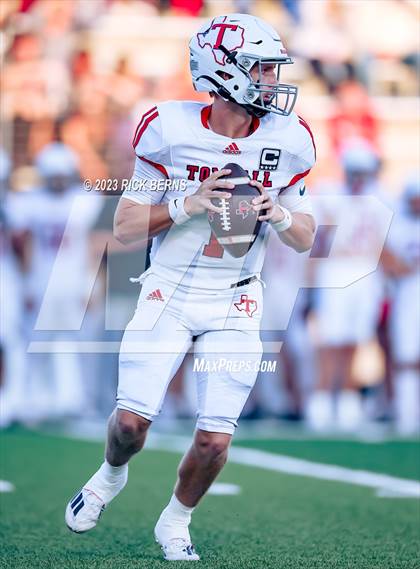 Thumbnail 2 in Oak Ridge vs Tomball (UIL 6A D2 Area Playoffs) photogallery.