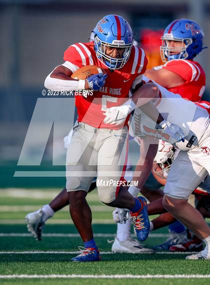 Thumbnail 3 in Oak Ridge vs Tomball (UIL 6A D2 Area Playoffs) photogallery.