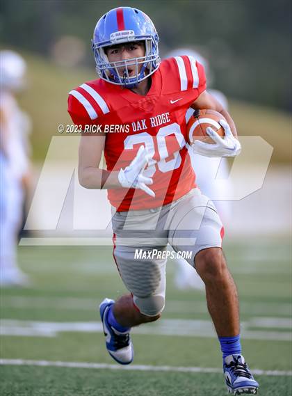 Thumbnail 1 in Oak Ridge vs Tomball (UIL 6A D2 Area Playoffs) photogallery.