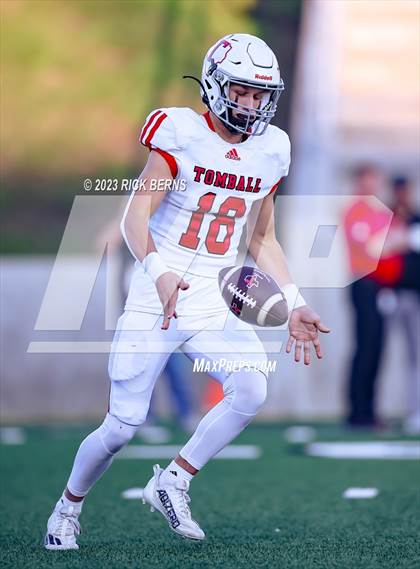 Thumbnail 2 in Oak Ridge vs Tomball (UIL 6A D2 Area Playoffs) photogallery.