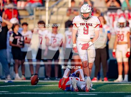 Thumbnail 3 in Oak Ridge vs Tomball (UIL 6A D2 Area Playoffs) photogallery.