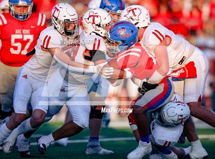 Thumbnail 2 in Oak Ridge vs Tomball (UIL 6A D2 Area Playoffs) photogallery.
