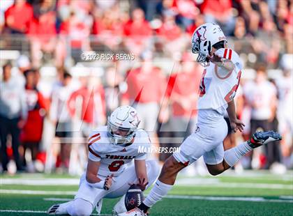Thumbnail 1 in Oak Ridge vs Tomball (UIL 6A D2 Area Playoffs) photogallery.