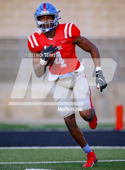 Thumbnail 2 in Oak Ridge vs Tomball (UIL 6A D2 Area Playoffs) photogallery.