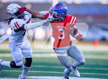 Thumbnail 2 in Oak Ridge vs Tomball (UIL 6A D2 Area Playoffs) photogallery.