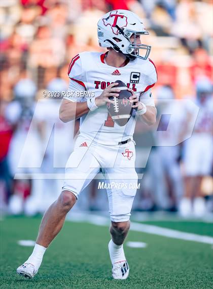 Thumbnail 3 in Oak Ridge vs Tomball (UIL 6A D2 Area Playoffs) photogallery.