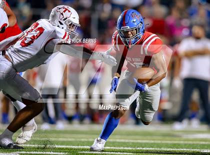 Thumbnail 2 in Oak Ridge vs Tomball (UIL 6A D2 Area Playoffs) photogallery.