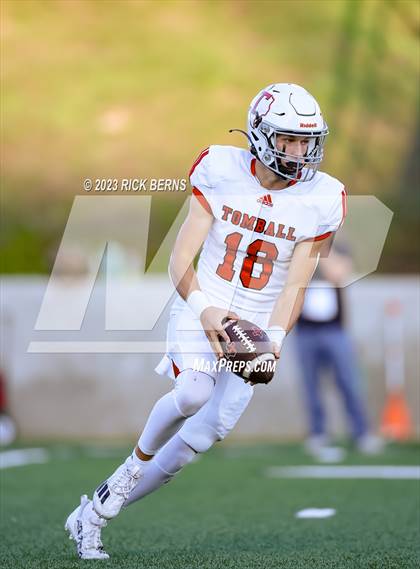 Thumbnail 1 in Oak Ridge vs Tomball (UIL 6A D2 Area Playoffs) photogallery.
