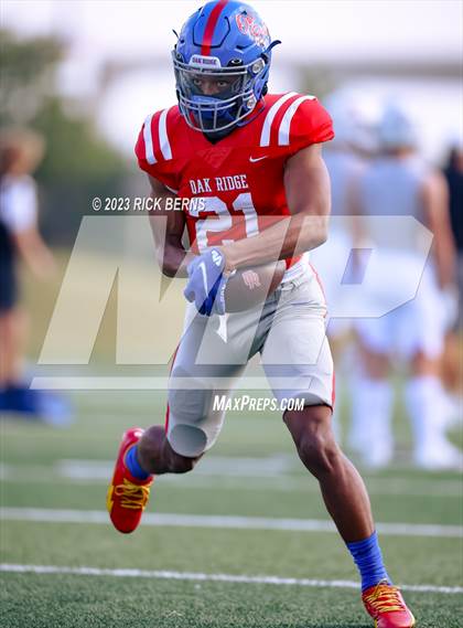 Thumbnail 3 in Oak Ridge vs Tomball (UIL 6A D2 Area Playoffs) photogallery.