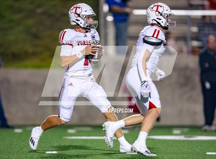 Thumbnail 1 in Oak Ridge vs Tomball (UIL 6A D2 Area Playoffs) photogallery.