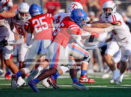 Thumbnail 3 in Oak Ridge vs Tomball (UIL 6A D2 Area Playoffs) photogallery.