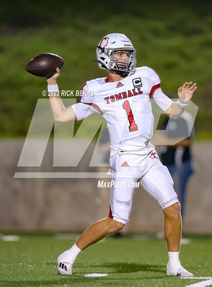 Thumbnail 1 in Oak Ridge vs Tomball (UIL 6A D2 Area Playoffs) photogallery.
