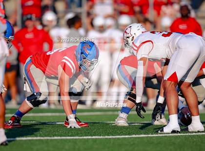 Thumbnail 2 in Oak Ridge vs Tomball (UIL 6A D2 Area Playoffs) photogallery.