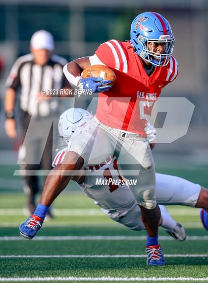 Thumbnail 3 in Oak Ridge vs Tomball (UIL 6A D2 Area Playoffs) photogallery.