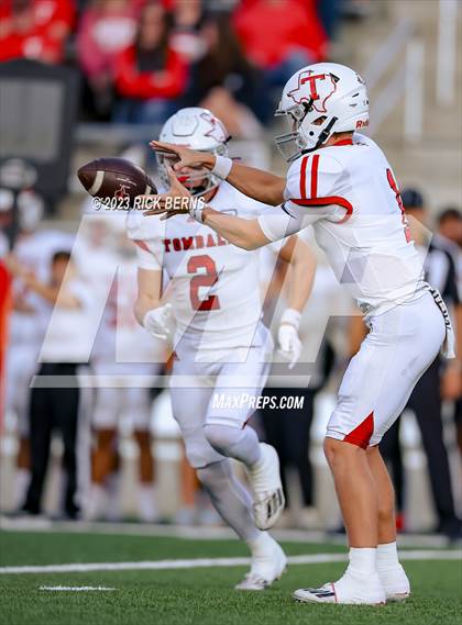 Thumbnail 1 in Oak Ridge vs Tomball (UIL 6A D2 Area Playoffs) photogallery.