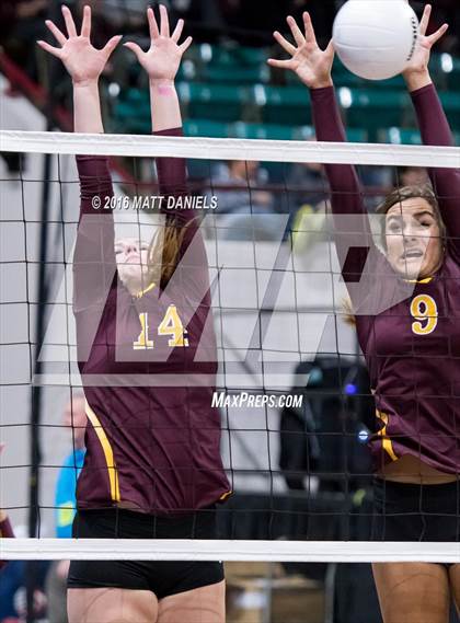 Thumbnail 3 in Lewis-Palmer vs. Windsor (CHSAA 4A Playoff) photogallery.