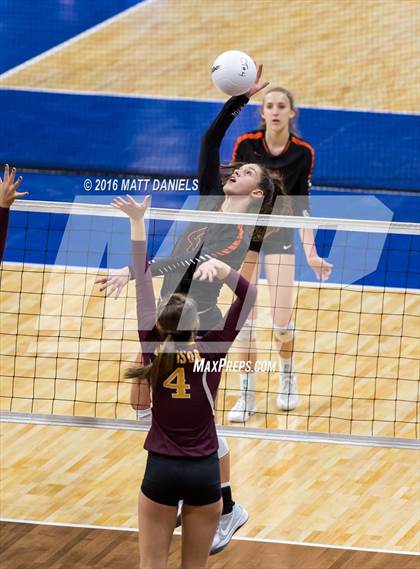 Thumbnail 2 in Lewis-Palmer vs. Windsor (CHSAA 4A Playoff) photogallery.