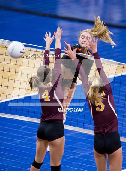 Thumbnail 1 in Lewis-Palmer vs. Windsor (CHSAA 4A Playoff) photogallery.